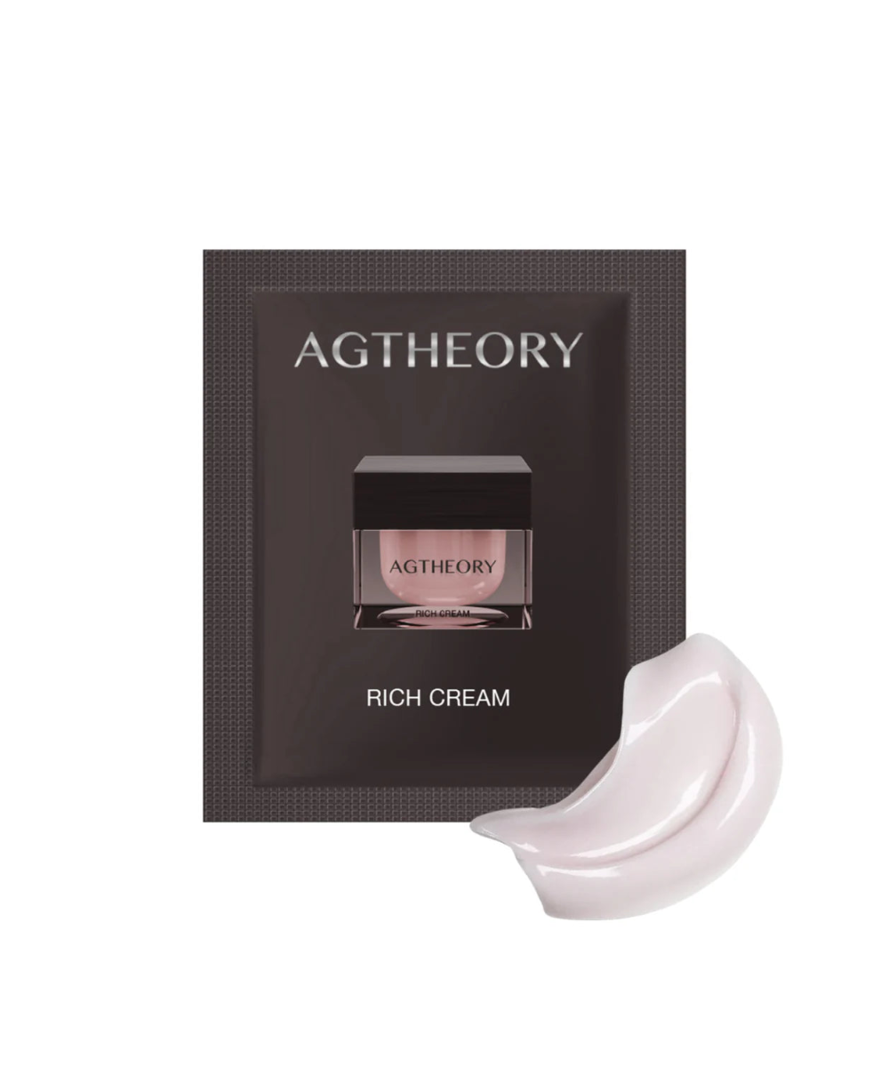 AXXZIA AGTheory Rich Cream – próbka kremu w czarnej saszetce z logo AGTheory