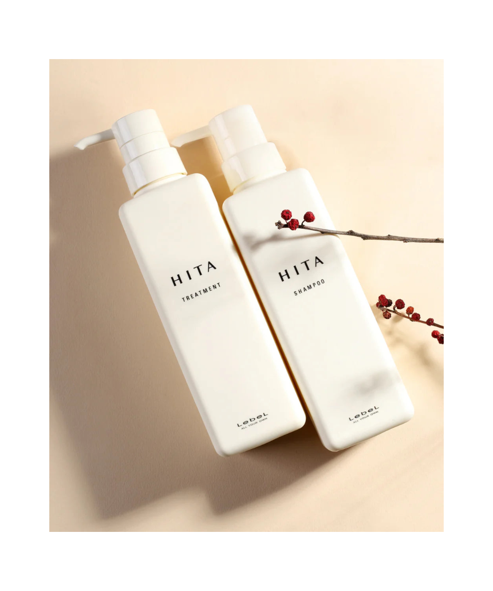 Hita Shampoo - Regenerujący szampon do suchych, porowatych i farbowanych włosów*
