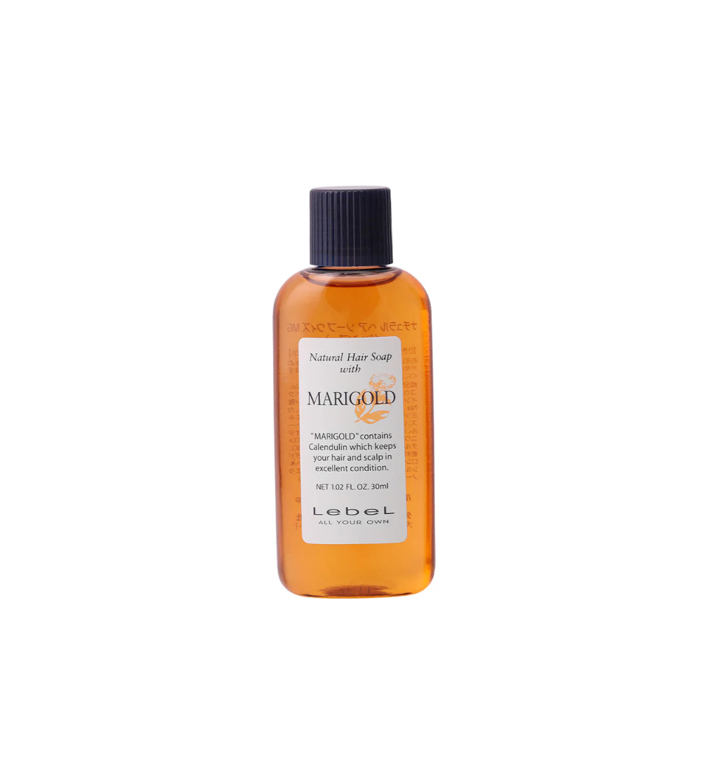 Lebel Natural Hair Soap Marigold – mała butelka szamponu, widok z przodu, białe tło