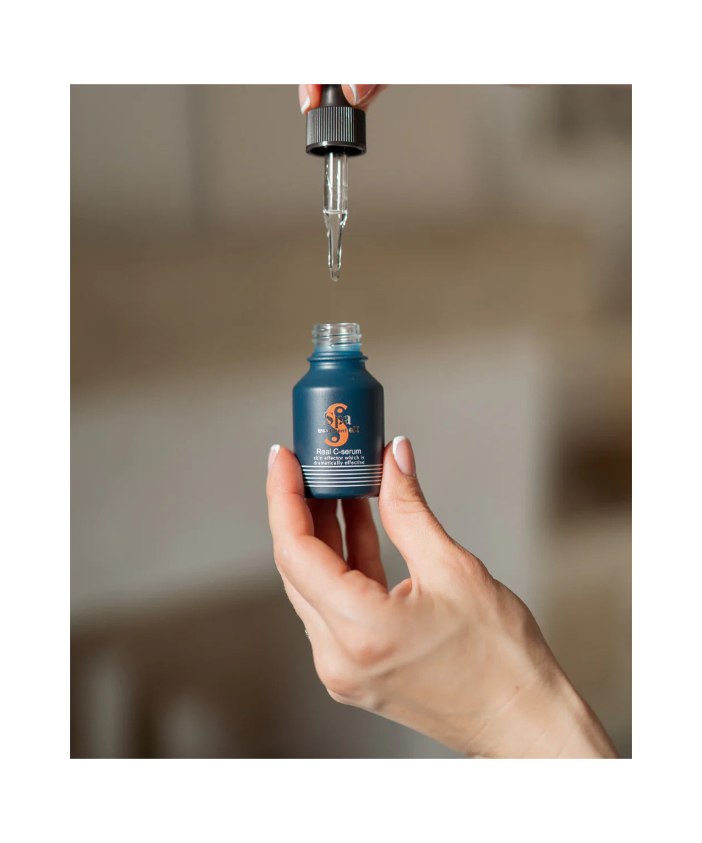 Spa Treatment Real C-Serum –  Z czystą witaminą C dla rozświetlenia i odmłodzenia skóry*
