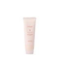 Odżywka LebeL Viege Hair Treatment Volume 30 ml w różowej tubce na białym tle